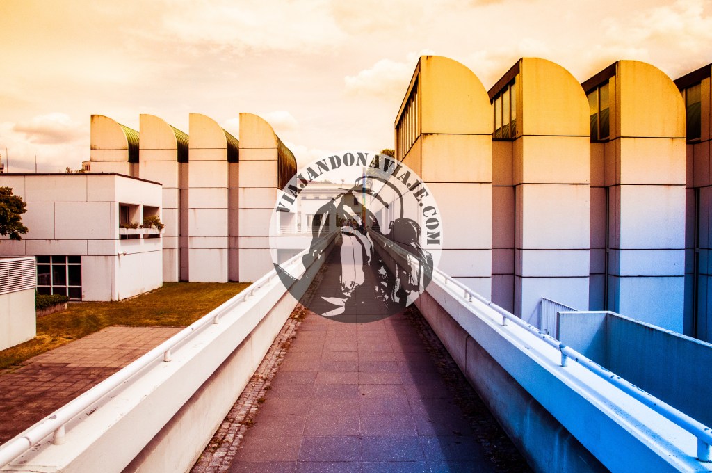 Bauhaus, first Design school in the world